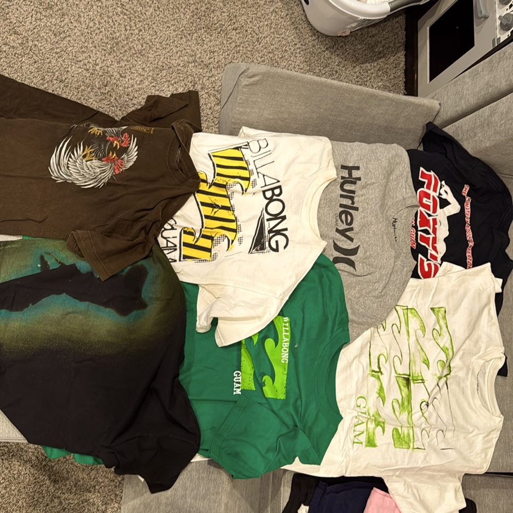 Men’s Shirt Bundle - Lot of 7 (Size Medium) | Guam-Themed
